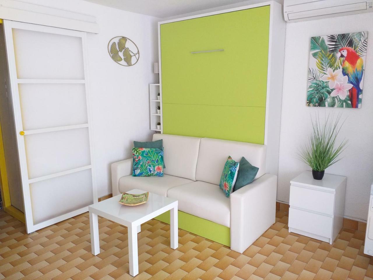 Studio De 25M2 Tout Equipe A 250M Du Bord De Mer La Grande Motte Luaran gambar