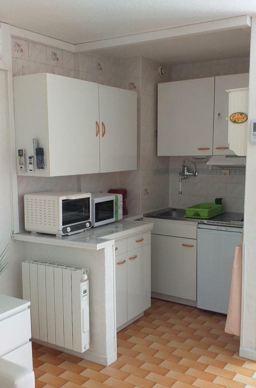 Studio De 25M2 Tout Equipe A 250M Du Bord De Mer La Grande Motte Luaran gambar