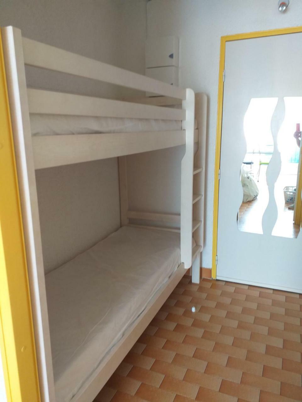 Studio De 25M2 Tout Equipe A 250M Du Bord De Mer La Grande Motte Luaran gambar